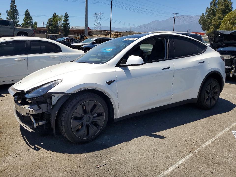2024 Tesla Model Y მანქანა იყიდება აუქციონზე, vin: 7SAYGDED4RF196608, აუქციონის ნომერი: 60297436