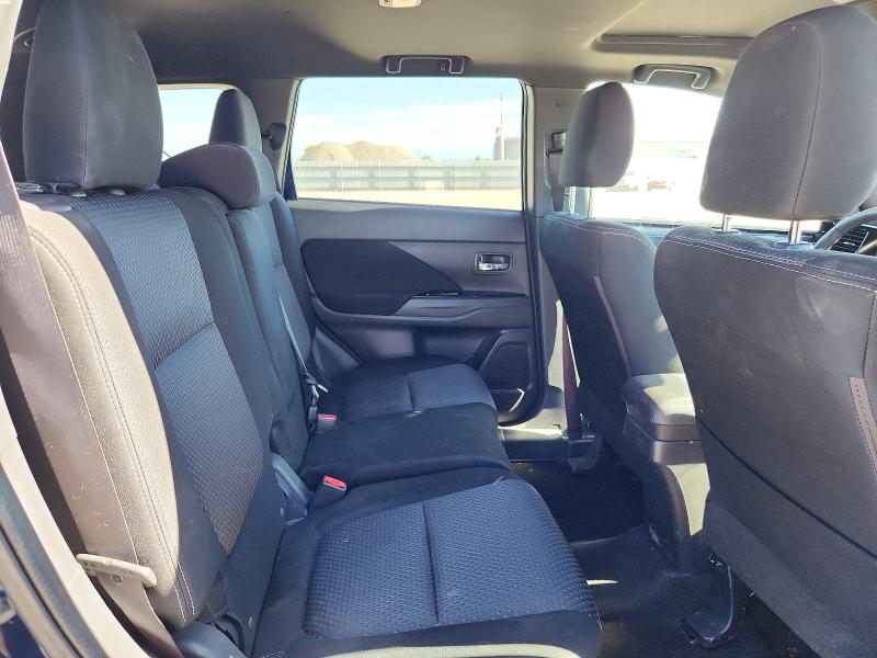 61799796 :رقم المزاد ، JA4AZ3A31JZ053513 vin ، 2018 Mitsubishi Outlander مزاد بيع
