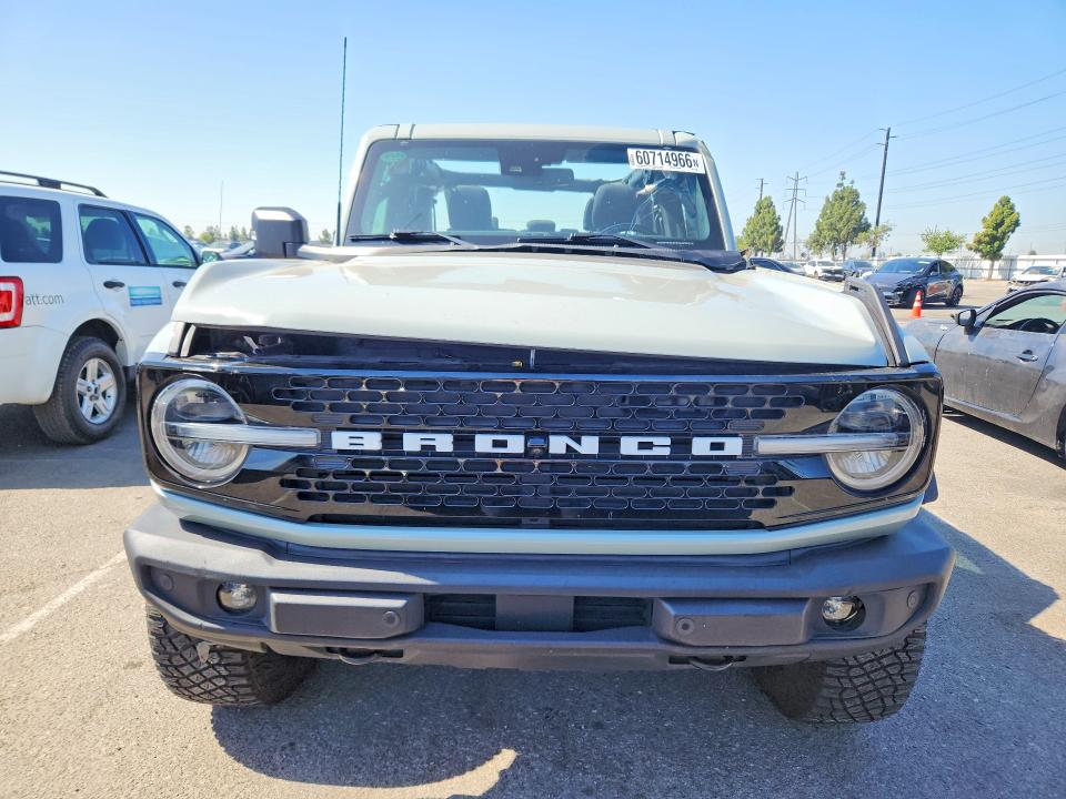 60714966 :رقم المزاد ، 1FMEE5DP3NLB75808 vin ، 2022 Ford Bronco مزاد بيع