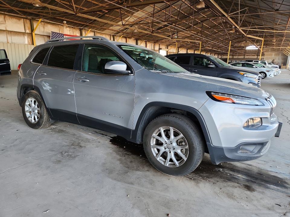 85977515 :رقم المزاد ، 1C4PJLCB8GW281322 vin ، 2016 Jeep Cherokee مزاد بيع