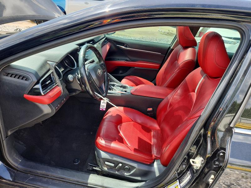 60819366 :رقم المزاد ، 4T1B61HK4KU816736 vin ، 2019 Toyota Camry مزاد بيع