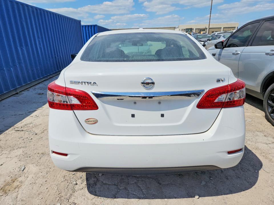 2015 Nissan Sentra მანქანა იყიდება აუქციონზე, vin: 3N1AB7AP7FL662689, აუქციონის ნომერი: 61791786