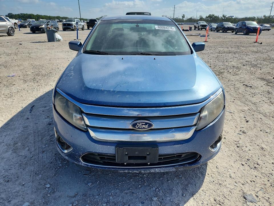 60084276 :رقم المزاد ، 3FAHP0JA4AR357663 vin ، 2010 Ford Fusion مزاد بيع