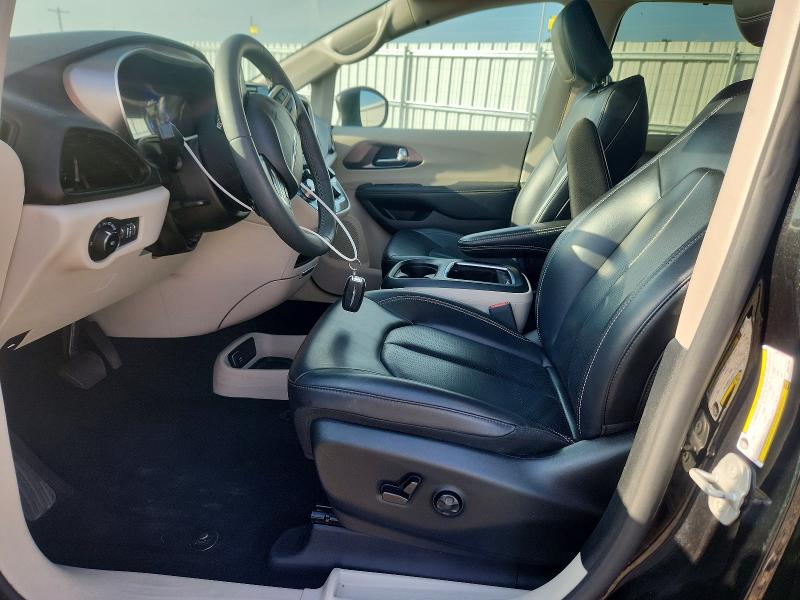 Продажа на аукционе авто 2023 Chrysler Pacifica, vin: 2C4RC1BG3PR627631, номер лота: 61604836