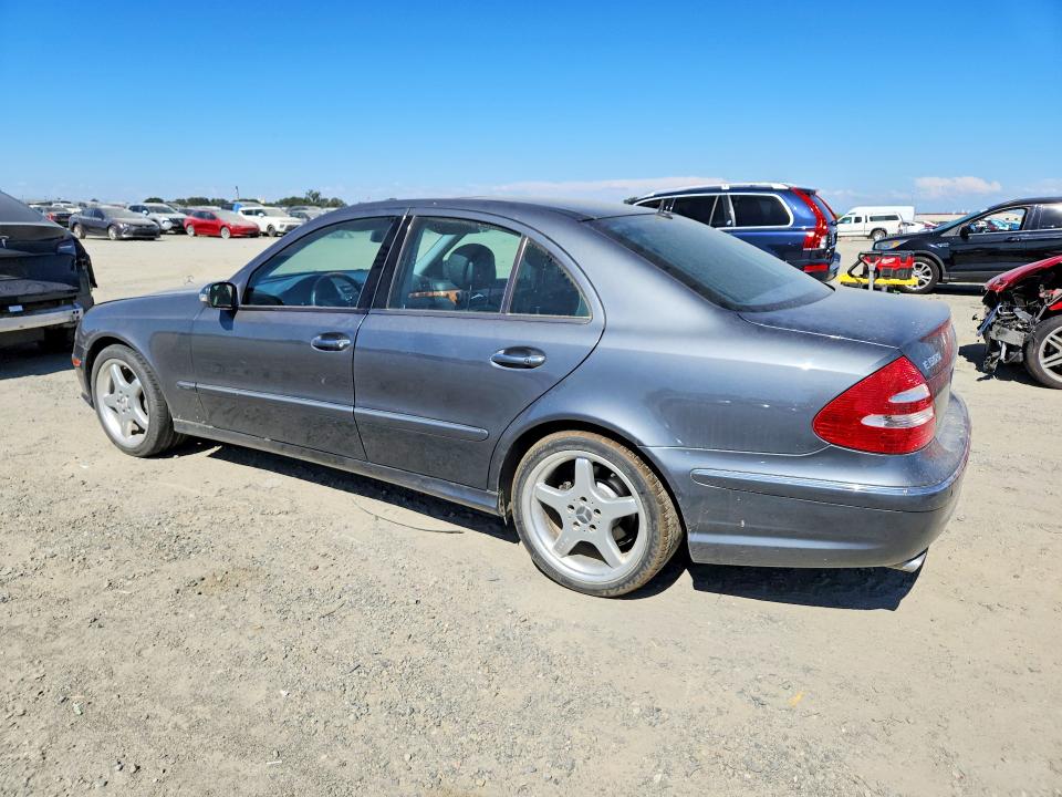 61048196 :رقم المزاد ، WDBUF70J56A832596 vin ، 2006 Mercedes-benz E مزاد بيع