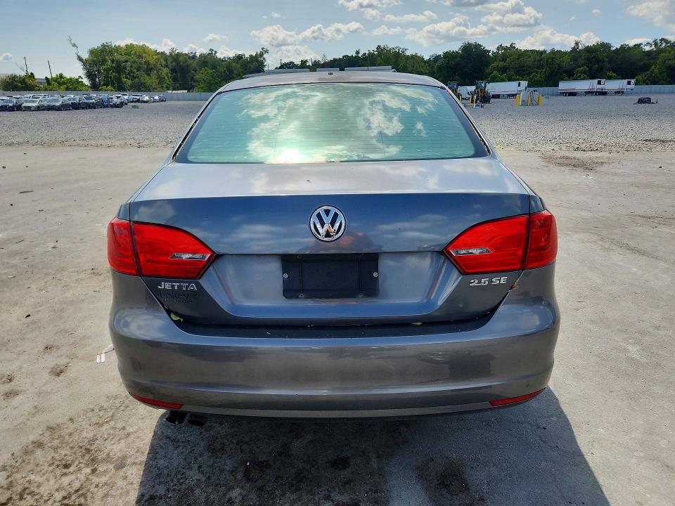 62773056 :رقم المزاد ، 3VWDX7AJ9BM377291 vin ، 2011 Volkswagen Jetta مزاد بيع