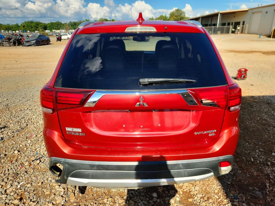 55408186 :رقم المزاد ، JA4AD3A32JZ007929 vin ، 2018 Mitsubishi Outlander مزاد بيع