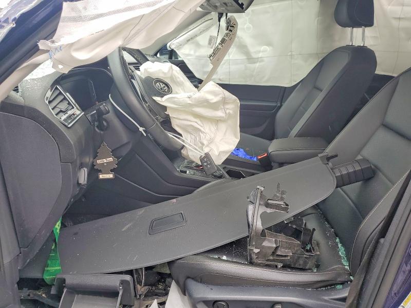 62603606 :رقم المزاد ، 3VV2B7AX8MM013302 vin ، 2021 Volkswagen Tiguan مزاد بيع