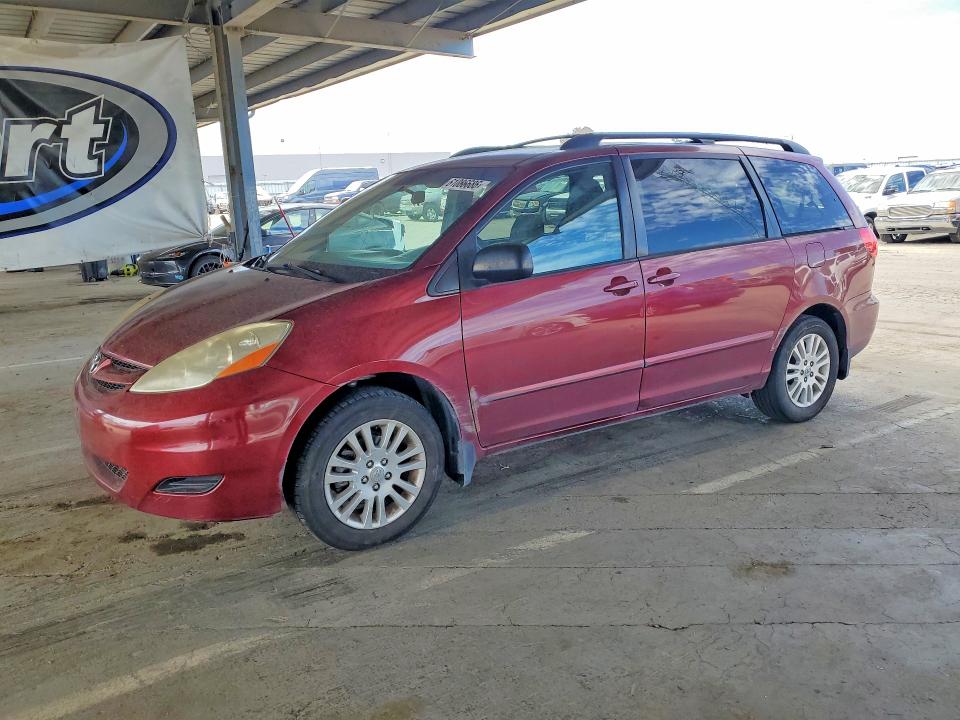 Продажа на аукционе авто 2010 Toyota Sienna, vin: 5TDKK4CC3AS314076, номер лота: 61086686