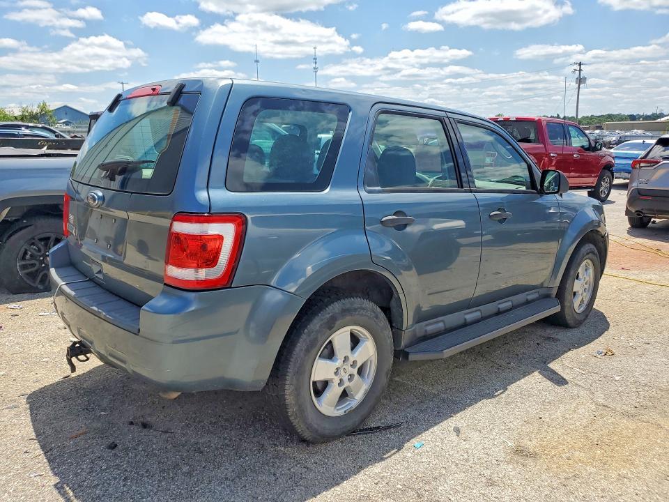 61937056 :رقم المزاد ، 1FMCU9C79AKA02216 vin ، 2010 Ford Escape مزاد بيع