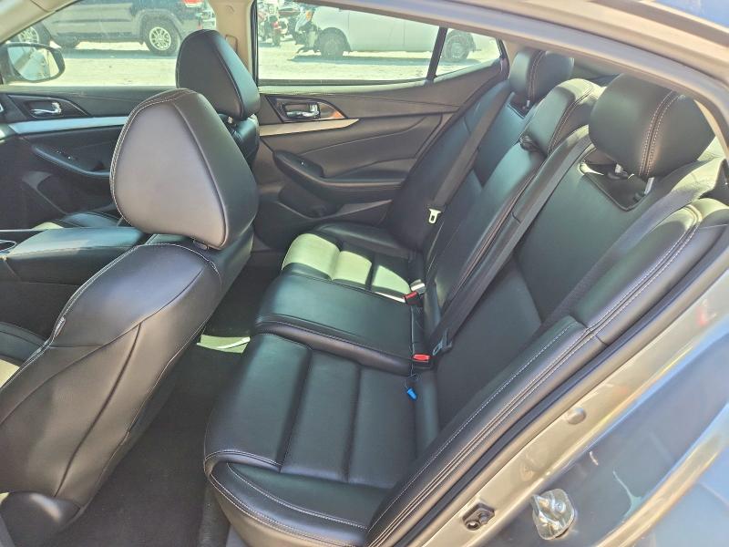 62743756 :رقم المزاد ، 1N4AA6APXJC378414 vin ، 2018 Nissan Maxima مزاد بيع