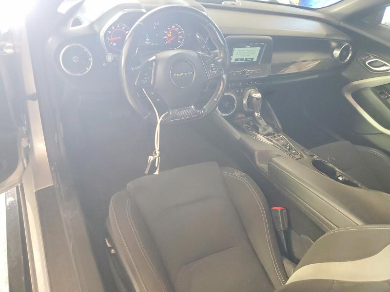 59595956 :رقم المزاد ، 1G1FB1RX9J0175450 vin ، 2018 Chevrolet Camaro مزاد بيع