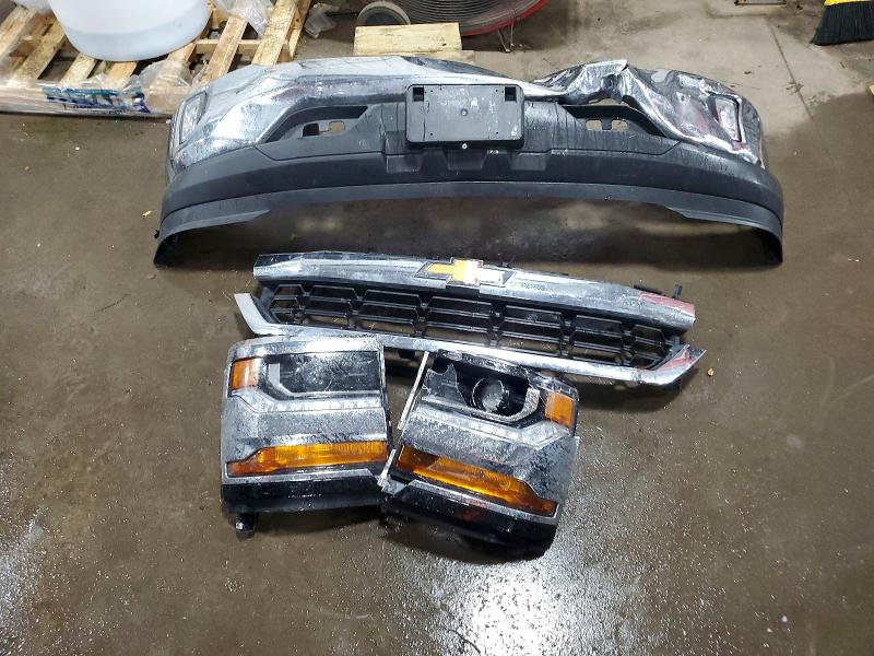 60183876 :رقم المزاد ، 3GCUKREC5HG462838 vin ، 2017 Chevrolet Silverado مزاد بيع
