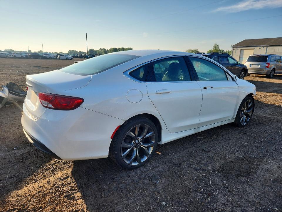 60795806 :رقم المزاد ، 1C3CCCFB9FN622238 vin ، 2015 Chrysler 200 مزاد بيع