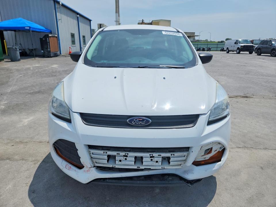 62252696 :رقم المزاد ، 1FMCU0F77GUA52679 vin ، 2016 Ford Escape مزاد بيع