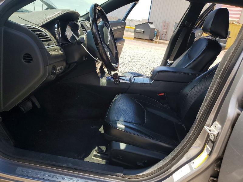 63301486 :رقم المزاد ، 2C3CCAET2DH650435 vin ، 2013 Chrysler 300c مزاد بيع