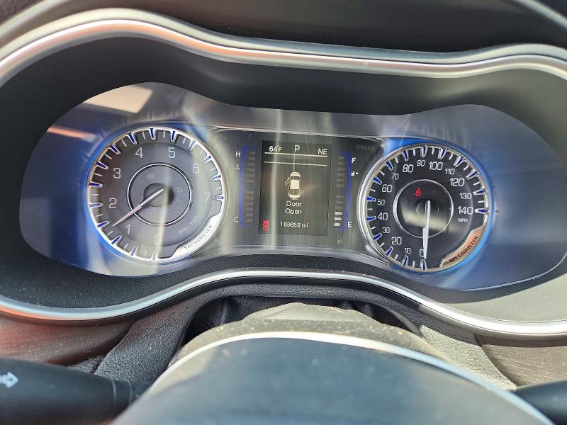 Aukcja sprzedaży 2015 Chrysler 200, vin: 1C3CCCABXFN635071, numer aukcji: 62276856