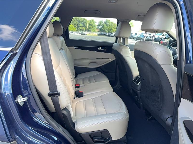63664546 :رقم المزاد ، 5XYPHDA51KG533285 vin ، 2019 Kia Sorento مزاد بيع