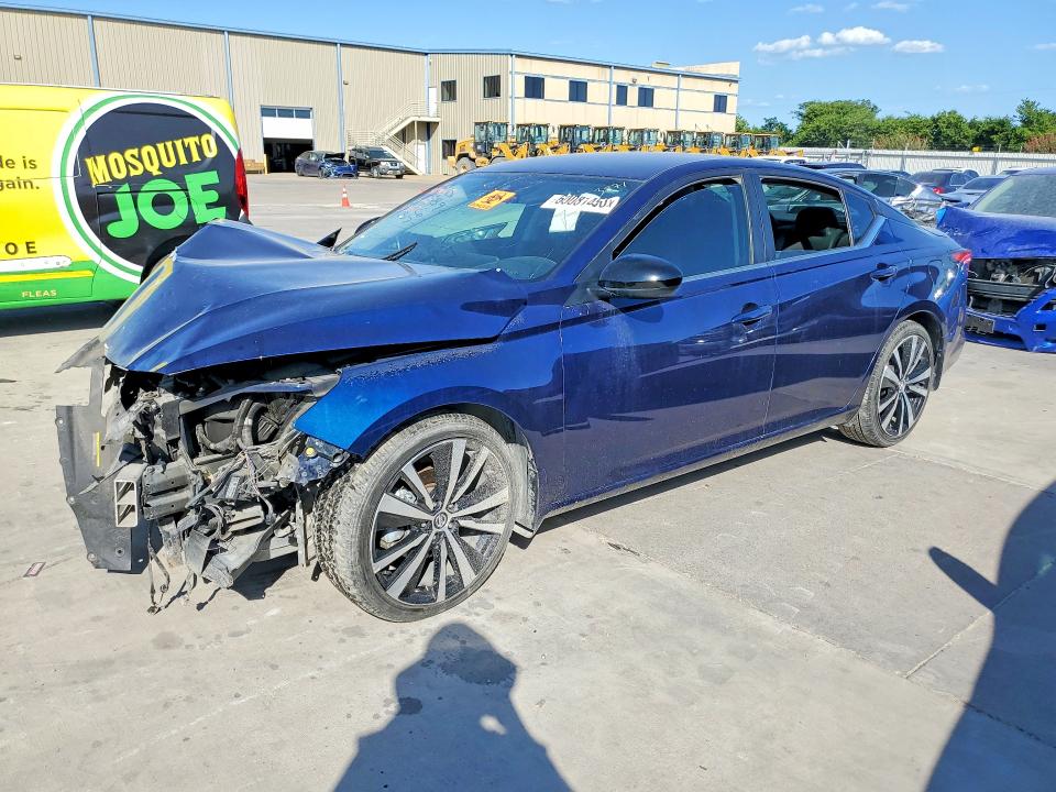 60081456 :رقم المزاد ، 1N4BL4CV1NN373871 vin ، 2022 Nissan Altima مزاد بيع