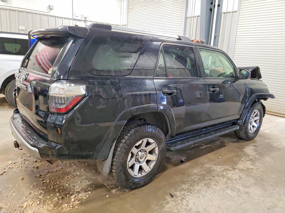 Aukcja sprzedaży 2015 Toyota 4runner, vin: JTEBU5JR1F5270031, numer aukcji: 61918966