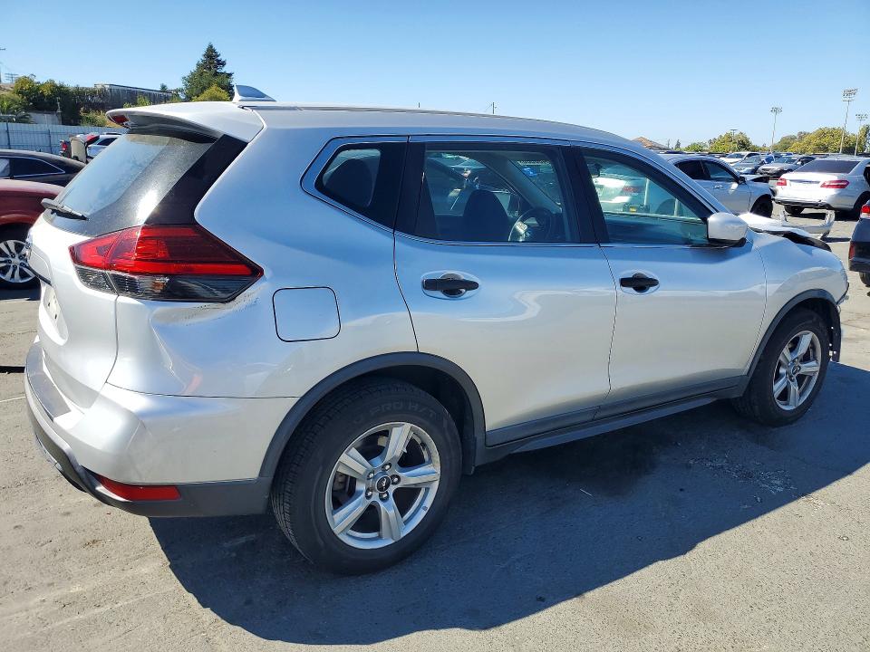 Продаж на аукціоні авто 2017 Nissan Rogue, vin: KNMAT2MT3HP532289, номер лоту: 60488586