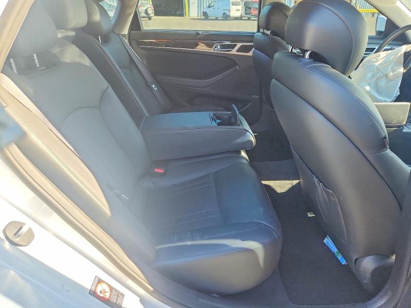 2015 Hyundai Genesis მანქანა იყიდება აუქციონზე, vin: KMHGN4JE3FU048980, აუქციონის ნომერი: 61151526