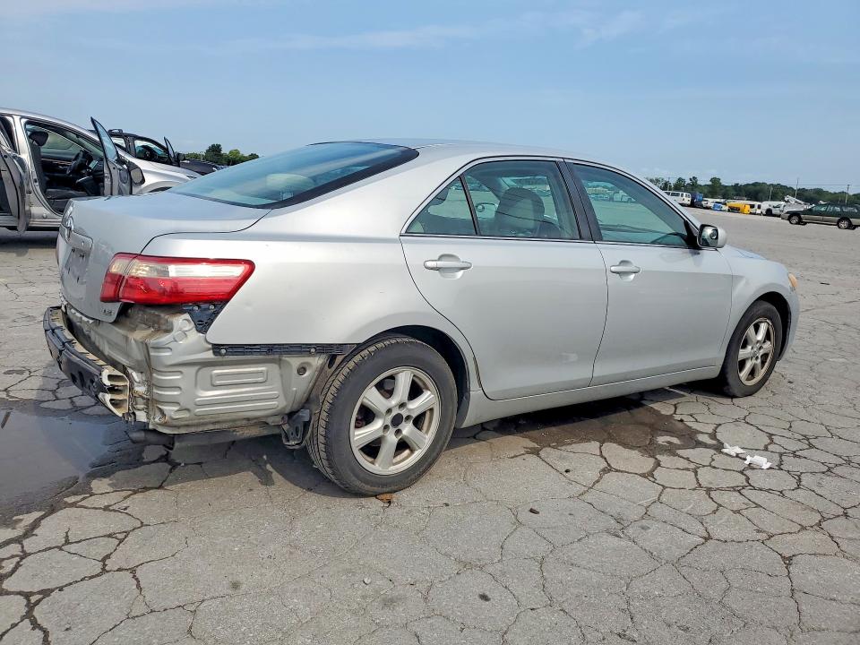 61935876 :رقم المزاد ، 4T1BE46K07U646504 vin ، 2007 Toyota Camry مزاد بيع