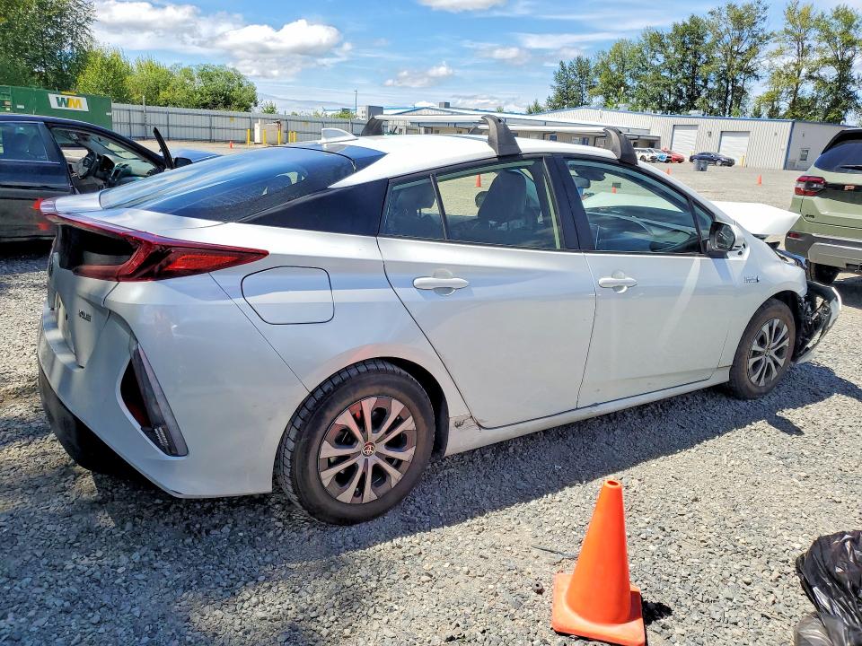 60879416 :رقم المزاد ، JTDKAMFP7N3217746 vin ، 2022 Toyota Prius Prime مزاد بيع