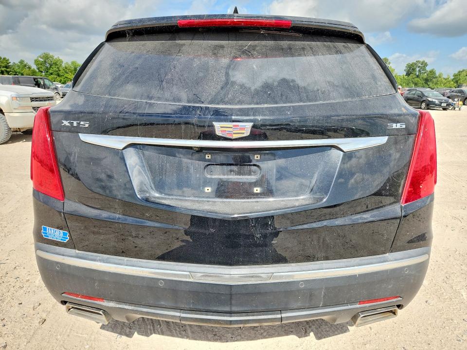 59257296 :رقم المزاد ، 1GYKNARS9HZ118571 vin ، 2017 Cadillac Xt5 مزاد بيع