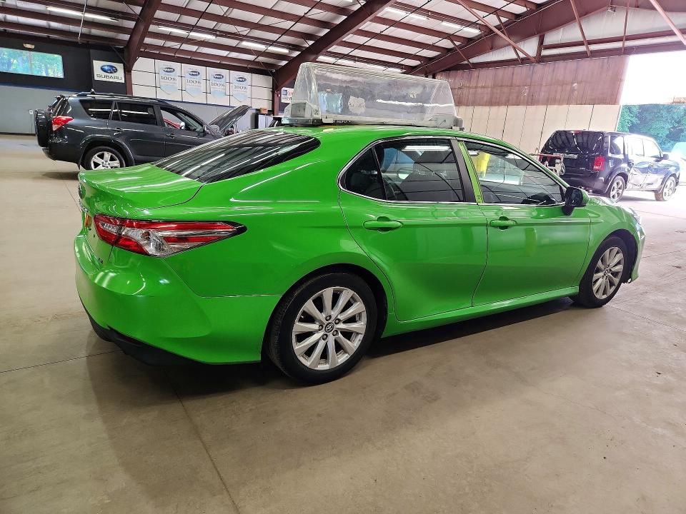 Продаж на аукціоні авто 2018 Toyota Camry, vin: 4T1B11HK4JU115918, номер лоту: 62461786