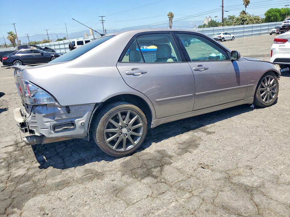 60197036 :رقم المزاد ، JTHBD192X40093492 vin ، 2004 Lexus Is مزاد بيع