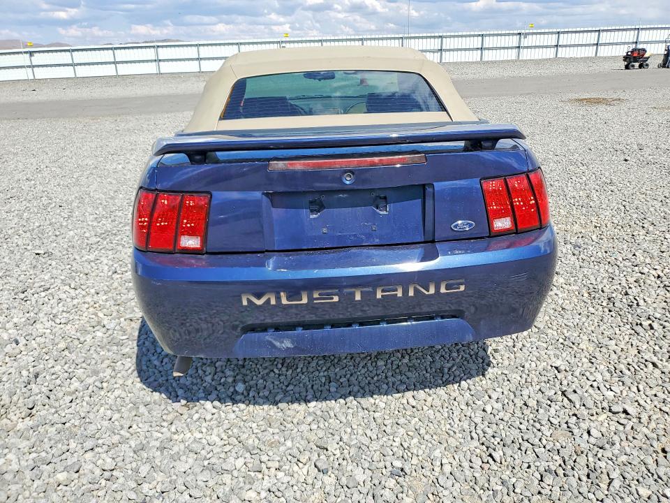 61184116 :رقم المزاد ، 1FAFP44453F411198 vin ، 2003 Ford Mustang مزاد بيع