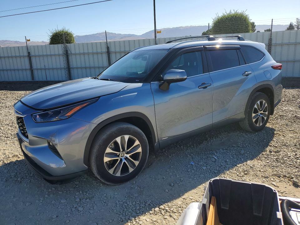 Auction sale of the 2023 Toyota Highlander Hybrid, vin: 5TDKBRCH3PS597578, lot number: 61163856