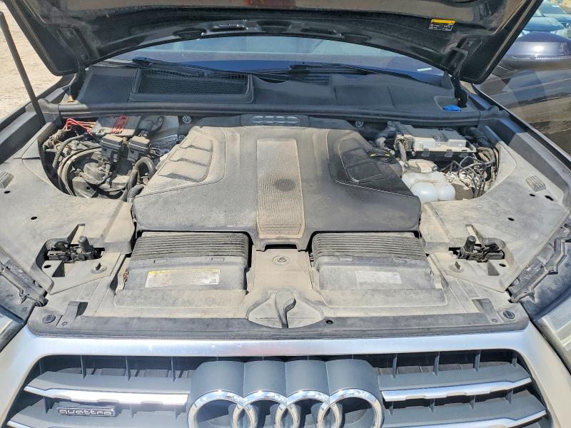 60624166 :رقم المزاد ، WA1VAAF74JD022584 vin ، 2018 Audi Q7 مزاد بيع