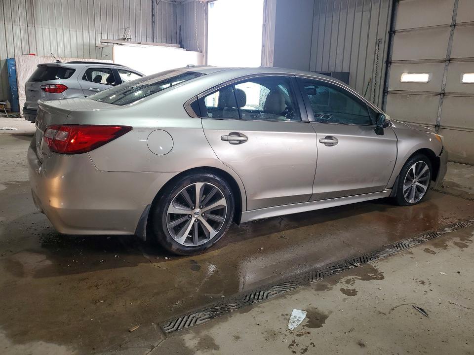 61224716 :رقم المزاد ، 4S3BNAJ65F3072466 vin ، 2015 Subaru Legacy مزاد بيع