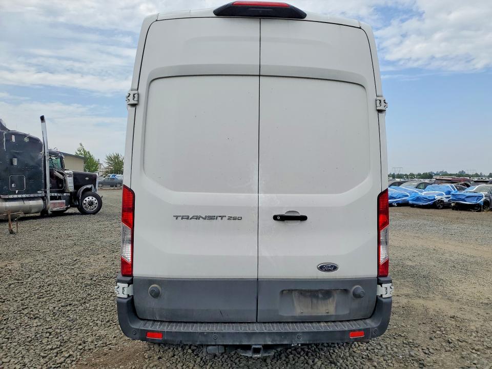 61608366 :رقم المزاد ، 1FTBR1X85SKA57494 vin ، 2025 Ford Transit مزاد بيع