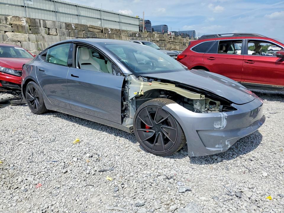 62845716 :رقم المزاد ، 5YJ3E1ET0RF864665 vin ، 2024 Tesla Model 3 مزاد بيع