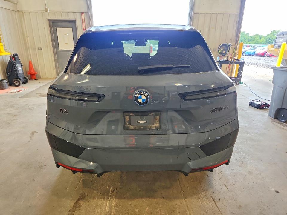 61187036 :رقم المزاد ، WB533CF07PCM48172 vin ، 2023 Bmw Ix مزاد بيع