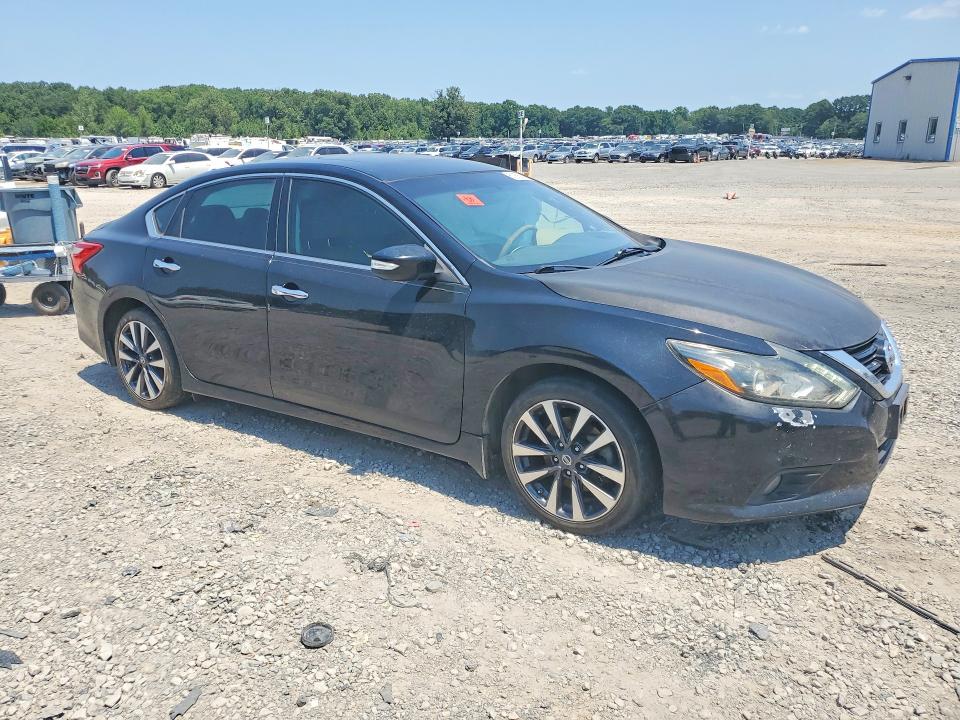 61938336 :رقم المزاد ، 1N4AL3AP2HC126336 vin ، 2017 Nissan Altima مزاد بيع