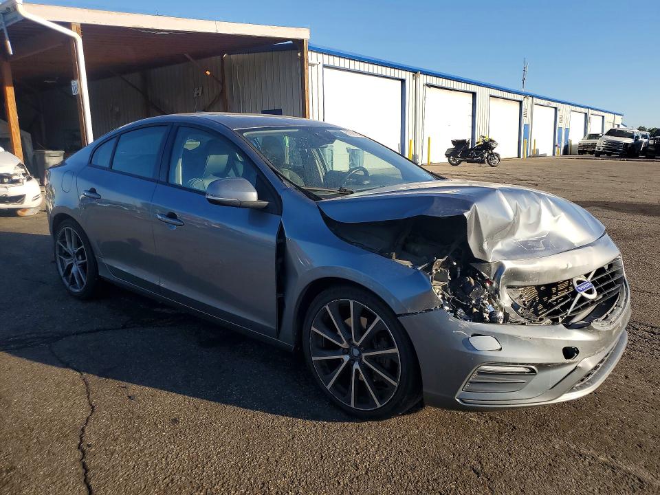 2018 Volvo S60 მანქანა იყიდება აუქციონზე, vin: YV140MTL1J2460637, აუქციონის ნომერი: 61027386