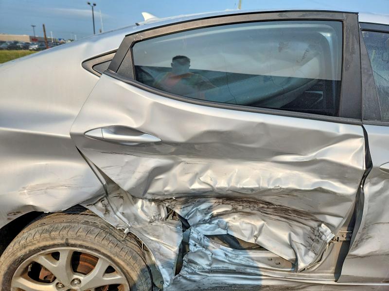 62532146 :رقم المزاد ، 5NPDH4AE3CH141986 vin ، 2012 Hyundai Elantra مزاد بيع