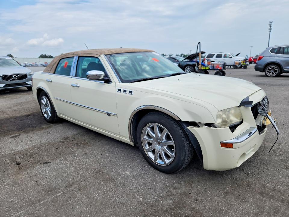 2008 Chrysler 300c მანქანა იყიდება აუქციონზე, vin: 2C3LA63HX8H124710, აუქციონის ნომერი: 61941296
