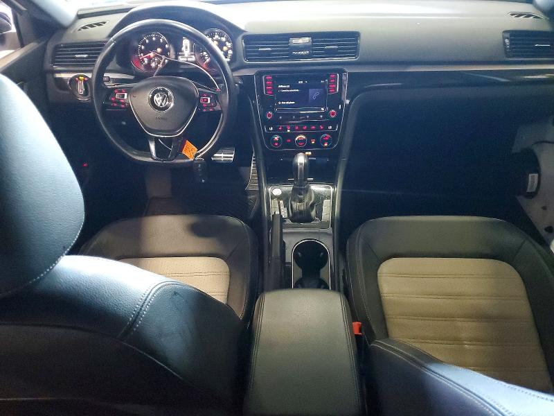 60291346 :رقم المزاد ، 1VWJM7A33JC036840 vin ، 2018 Volkswagen Passat مزاد بيع