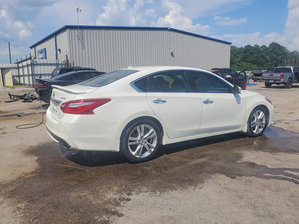 Продажа на аукционе авто 2016 Nissan Altima, vin: 1N4BL3AP5GC163402, номер лота: 61156466