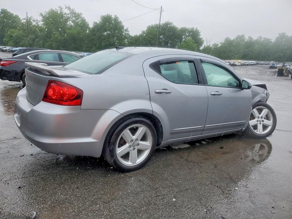 59780126 :رقم المزاد ، 1C3CDZAB4DN642983 vin ، 2013 Dodge Avenger مزاد بيع