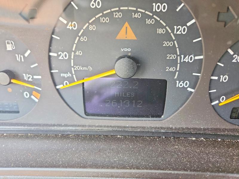2001 Mercedes-benz E მანქანა იყიდება აუქციონზე, vin: WDBJF65J91B337925, აუქციონის ნომერი: 73344905
