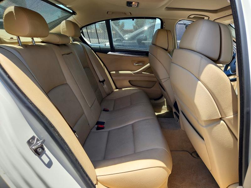 61057376 :رقم المزاد ، WBAFR9C52BC618267 vin ، 2011 Bmw 550 مزاد بيع