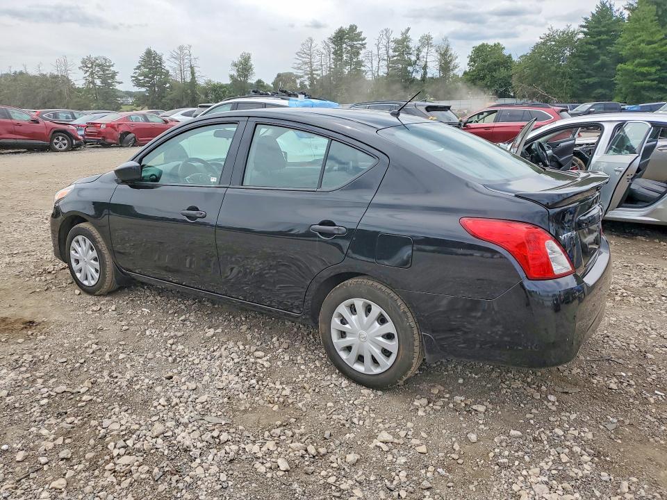 62813316 :رقم المزاد ، 3N1CN7AP1KL805954 vin ، 2019 Nissan Versa مزاد بيع