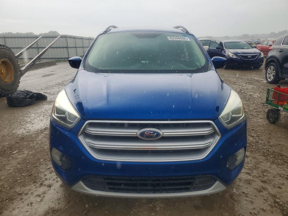 Продажа на аукционе авто 2017 Ford Escape, vin: 1FMCU9GD3HUB00348, номер лота: 63206036