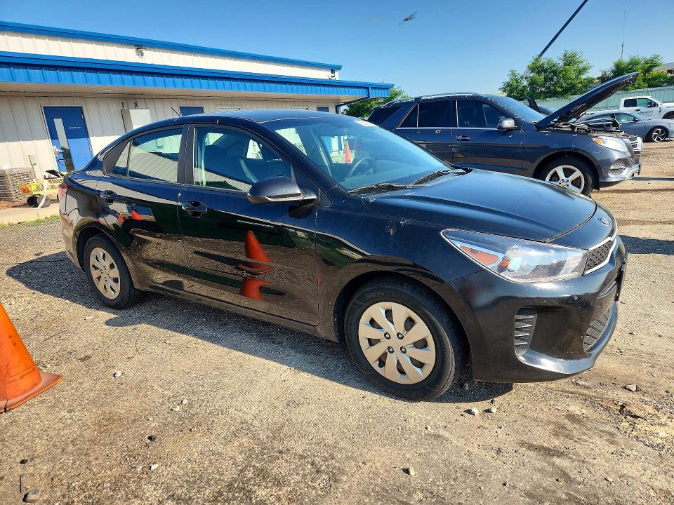 59541586 :رقم المزاد ، 3KPA24AB5JE113859 vin ، 2018 Kia Rio مزاد بيع